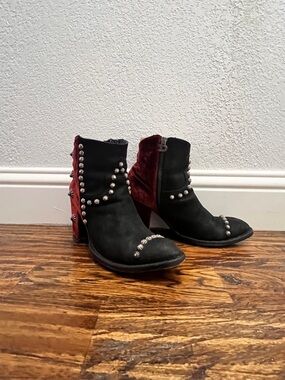 Double D Ranch Tahoma DDBL006-3 Studded Ankle Boots